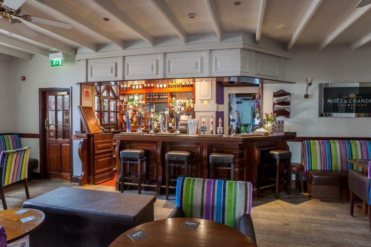The Masons Arms Hotel Бридженд Экстерьер фото
